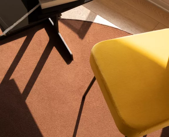 New Zealand Wool: High Quality and Sustainability - 2 Did you know that Sit-In carpets are made from New Zealand wool? Discover sustainability of our carpets and decorate your home in style. - 2