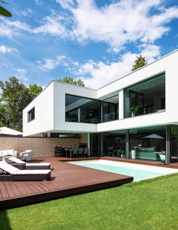 Sit-In - Luxury rugs and sustainable artificial grass - 1 Sit-In is specialized in the production and sale of luxury rugs Made in Italy and artificial grass for gardens and internal spaces. - 1
